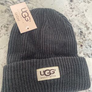 UGG Charcoal Ribbed Beanie